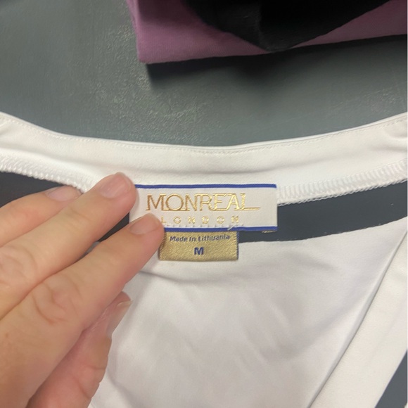 Monreal London athletic cap sleep shirt. Size medium - Picture 3 of 3